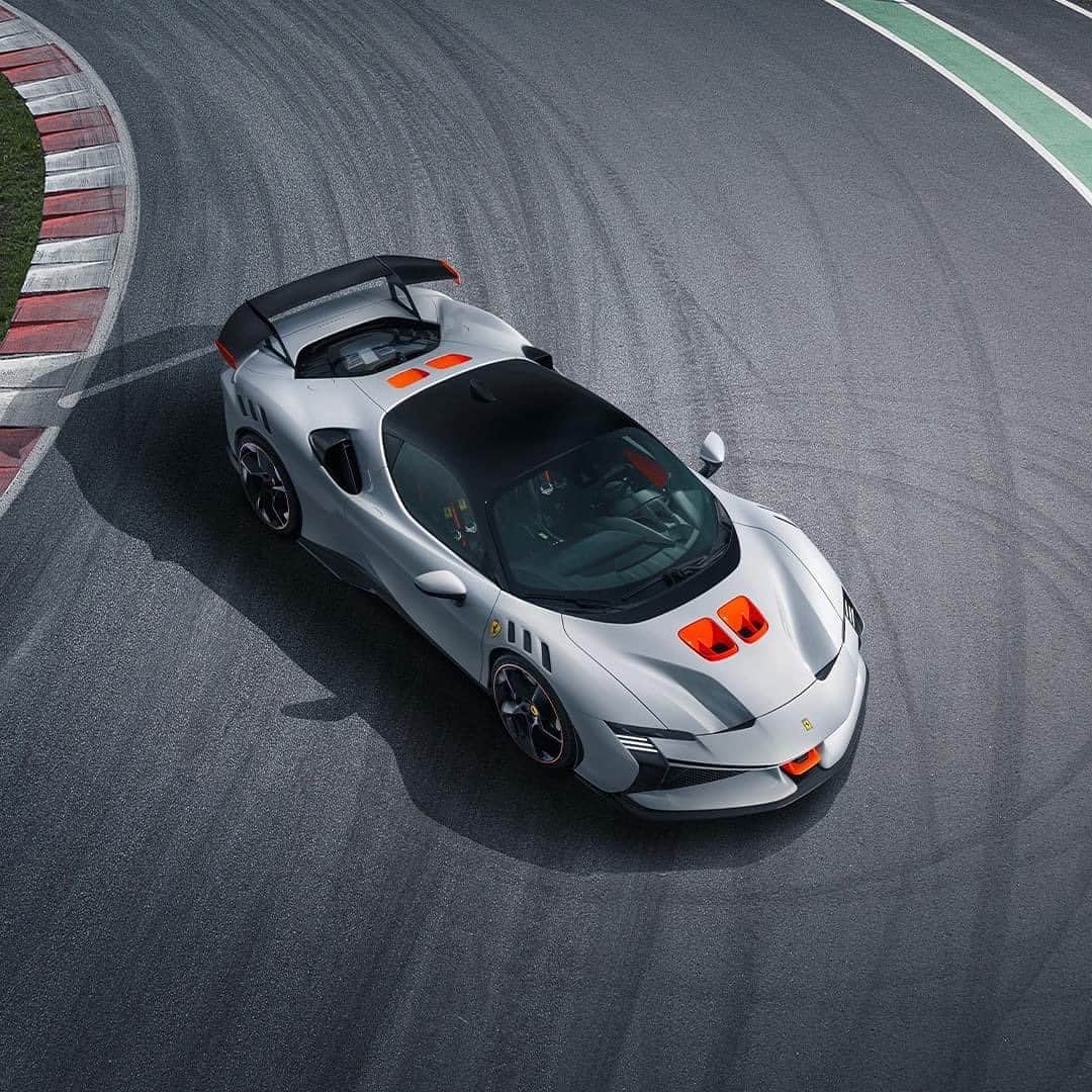 CarsWithoutLimitsのインスタグラム：「Thoughts about the @Ferrari SF90XX Stradale #SignMeUp  #carswithoutlimits #ferrari #sf90xx #stradale」