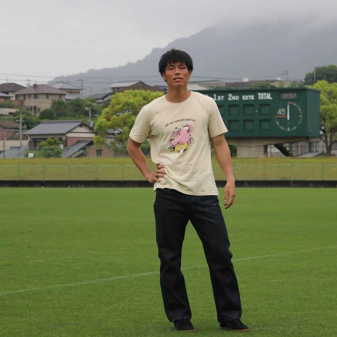 カマタマーレ讃岐さんのインスタグラム写真 - (カマタマーレ讃岐Instagram)「【#フィナンシェ】  ベストジーニスト賞👖決戦投票START✨  クラブオリジナルジーンズが一番似合うのは誰なのか？ぜひご投票ください🙌  上位5名に選ばれた選手たちの私服にジーンズをあわせてもらいました📸  #川﨑一輝 #金井貢史 #小松拓幹  #奥田雄大 #竹村俊二  詳細・投票はフィナンシェアプリから！」6月29日 21時39分 - kamatama_kouhou