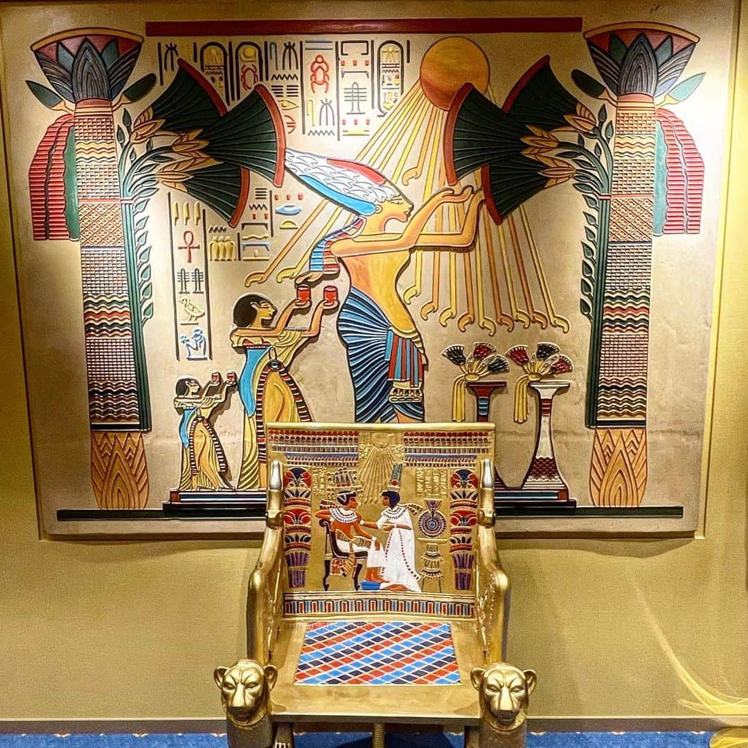 矢方美紀のインスタグラム：「誕生日はぼっちで 大好きなエジプトを感じてきました♨️  お祝いの連絡やメッセージありがとうございます！  今年は 31をたくさん食べます🤩🤩  #ぼっち温泉」