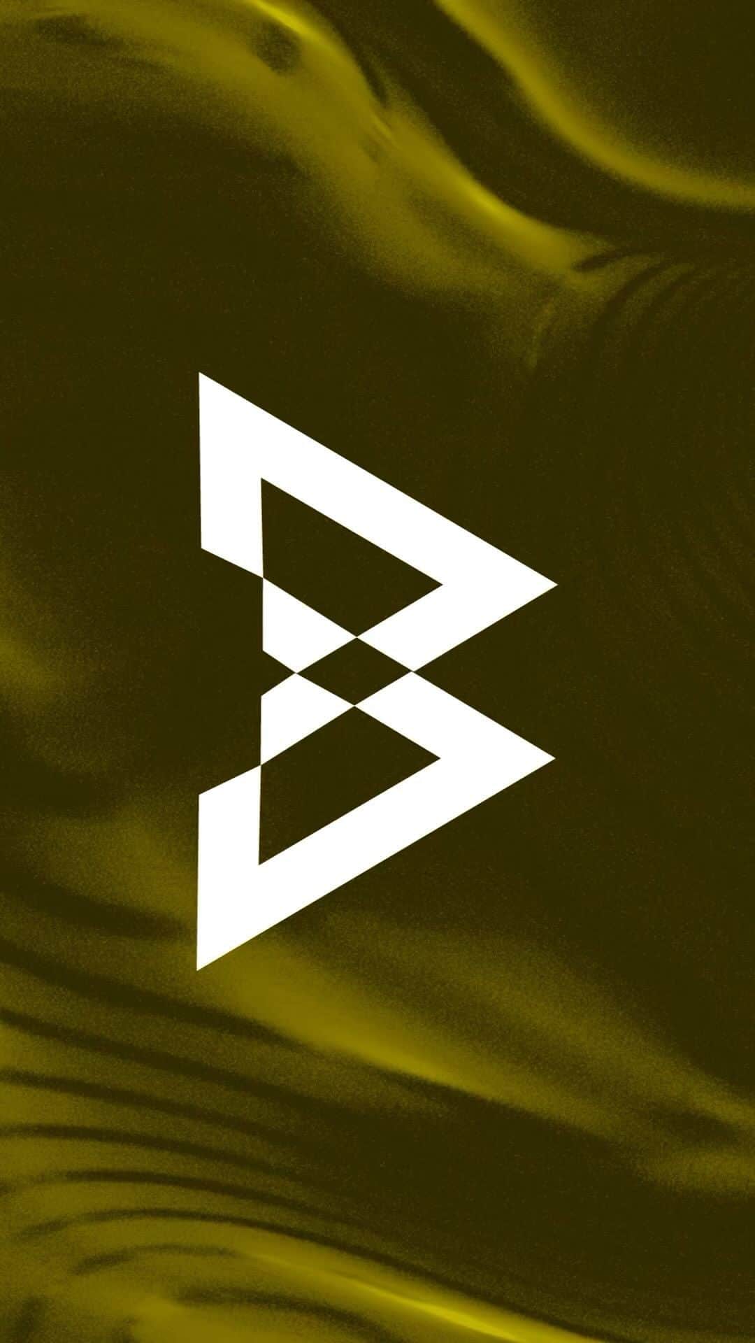 マーショーン・リンチのインスタグラム：「💨Fast as Lightning⚡️  ⚡️LIGHTNING⚡️ B.T.A. Elite up next!  🟡Follow @beastmodebrand for more and join the movement at beastmodebrand.com  #TeamBeastmode」