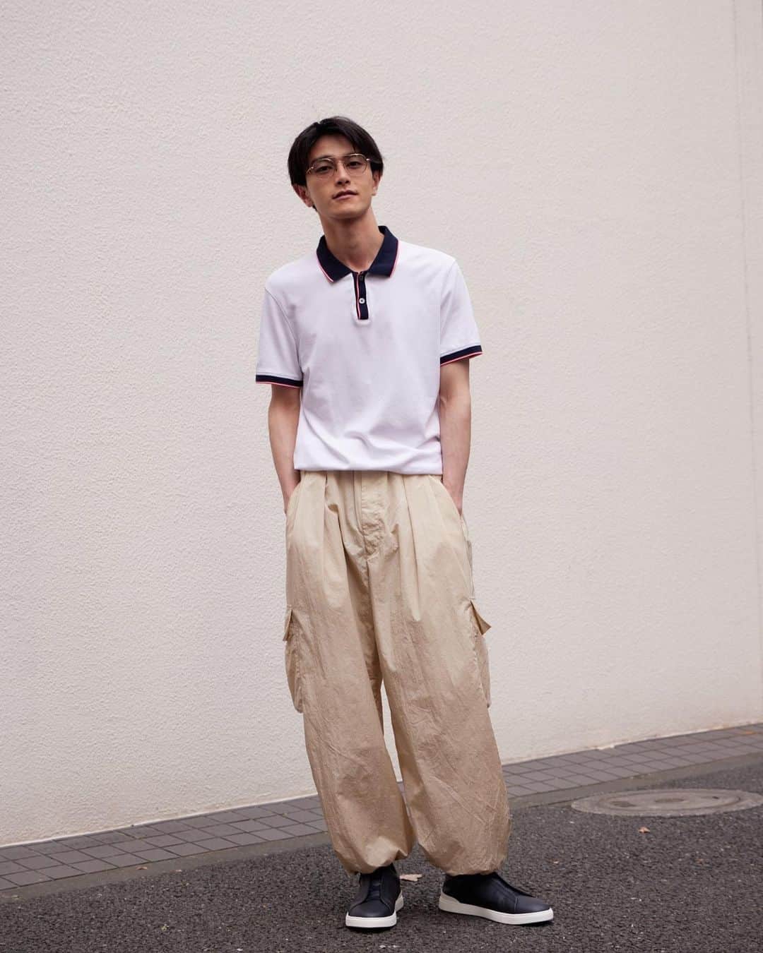 岩上隼也のインスタグラム：「メンズノンノの企画でゼニアのスニーカーと私服を合わせました。レザー素材のスニーカーは履き心地抜群です👌  #ゼニア  #トリプルステッチスニーカー #ZEGNA  #TripleStitch  #mensnono  #pr」