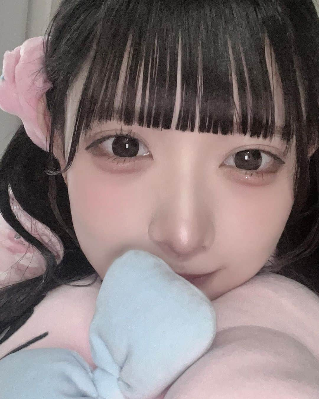 深月らむさんのインスタグラム写真 - (深月らむInstagram)「悩めるらむちゃんしてる、毎日！」6月30日 0時08分 - ilife_ramu