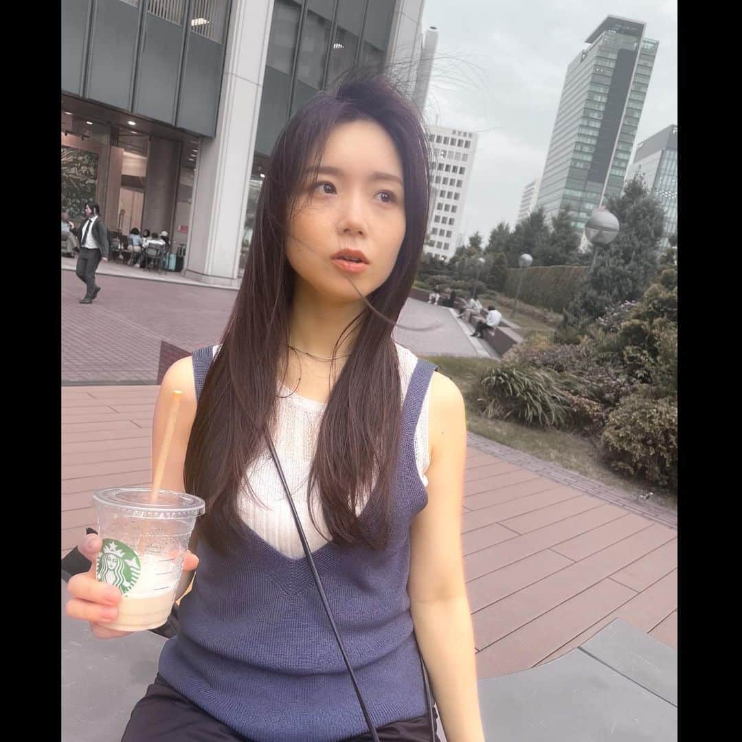 葉山柚子さんのインスタグラム写真 - (葉山柚子Instagram)「#風の強い日 #スタバ #星巴克  #コーヒーフラペチーノ #😊」6月30日 0時23分 - hayama_yuko