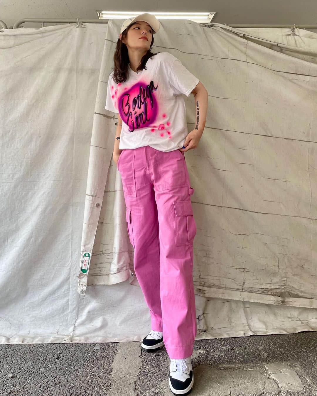 maya kibbel キベルまやさんのインスタグラム写真 - (maya kibbel キベルまやInstagram)「very pink, post check-up vibes 💓🎀🩷🏩🦄」6月30日 0時29分 - mayakibbel