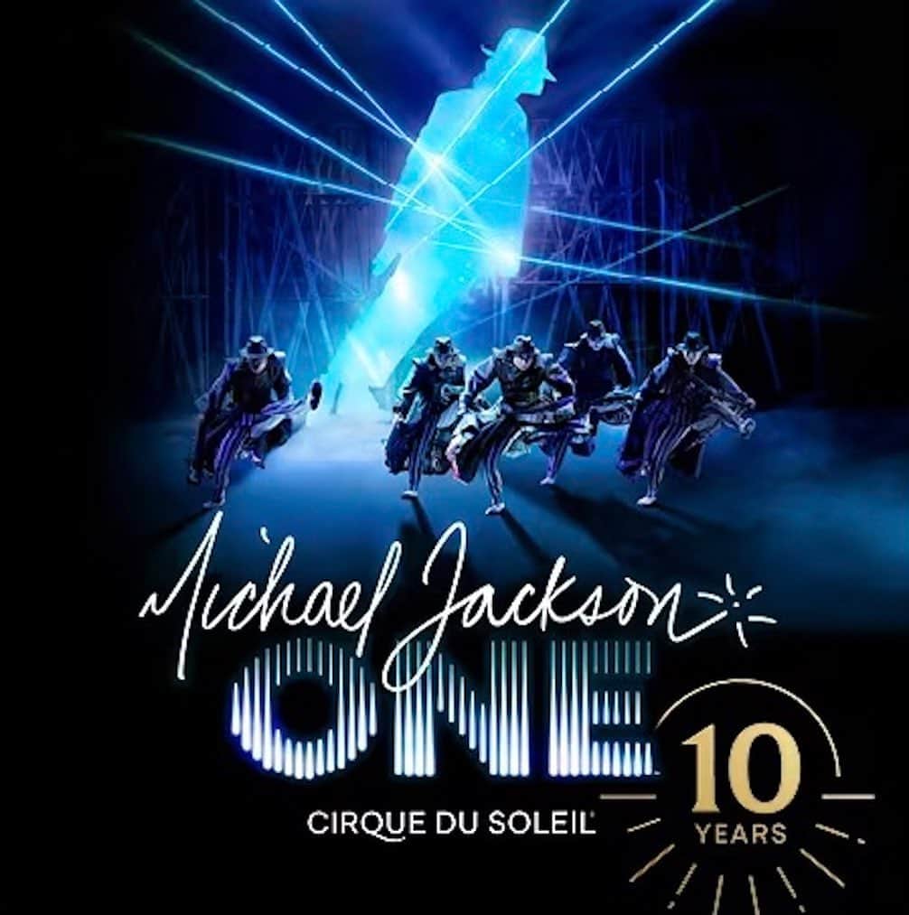 マイケル・ジャクソンのインスタグラム：「On this date in 2013, this 90-minute celebration of the music and legacy of Michael Jackson launched in Las Vegas. Thank you to the cast, creative and crew from “Michael Jackson ONE” ( @mjonelv ) and to all the fans who’ve attended over the past 10 years, and to those who continue to return or are joining for their first performance.」