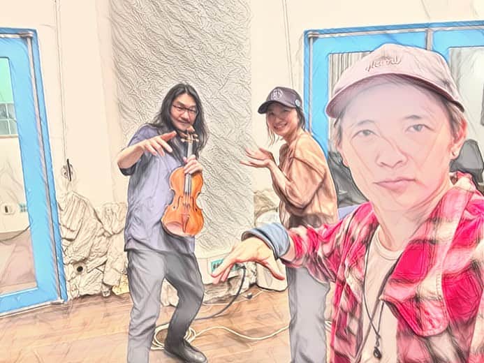 林ゆうきさんのインスタグラム写真 (林ゆうきInstagram)「今日は9時から 15時間レコーディングでした！ 明日も長丁場！ お疲れ様