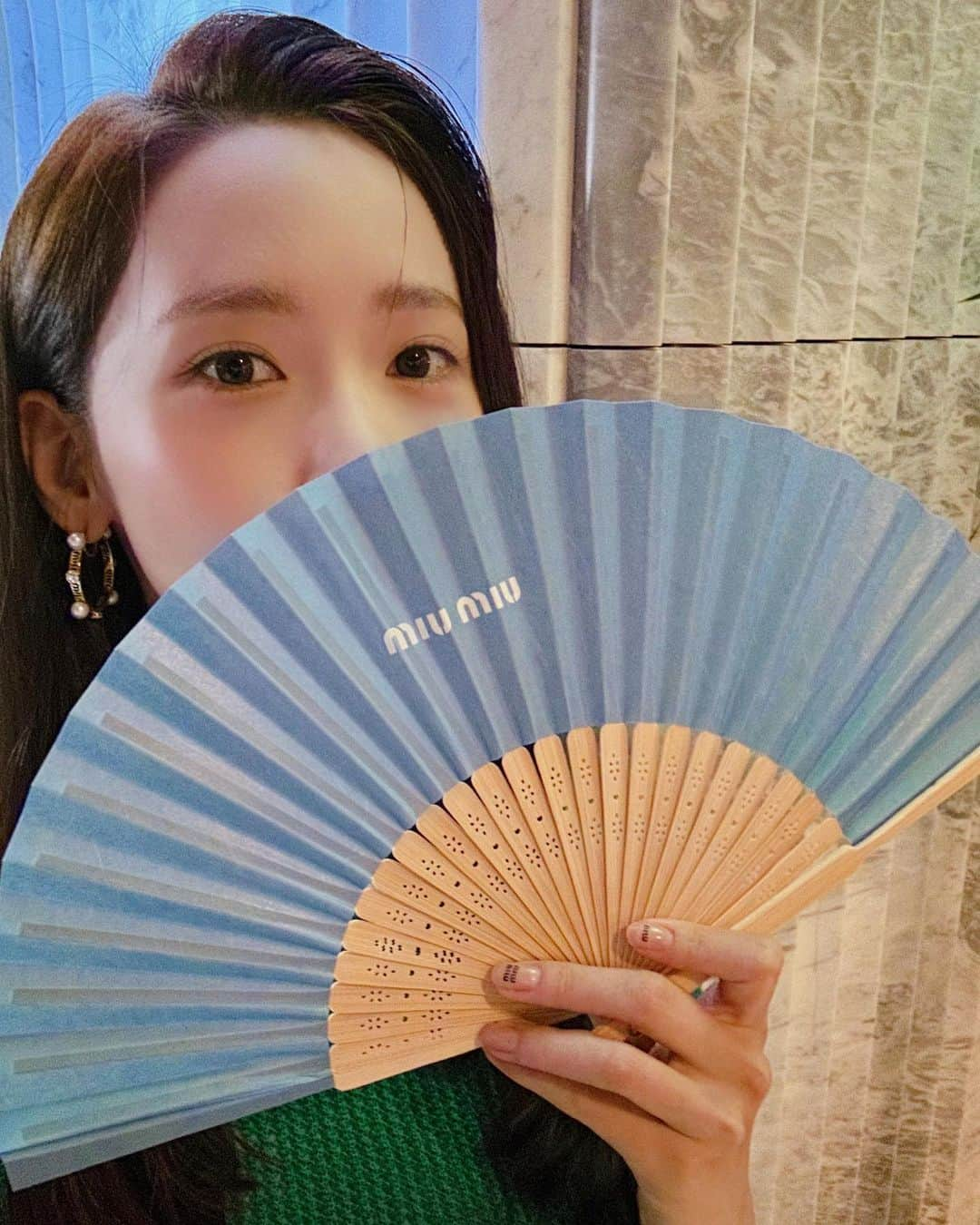 ユナさんのインスタグラム写真 - (ユナInstagram)「PARTY😘😘😘 #miumiuclub 💚 #miumiu  @miumiu」6月30日 1時19分 - yoona__lim