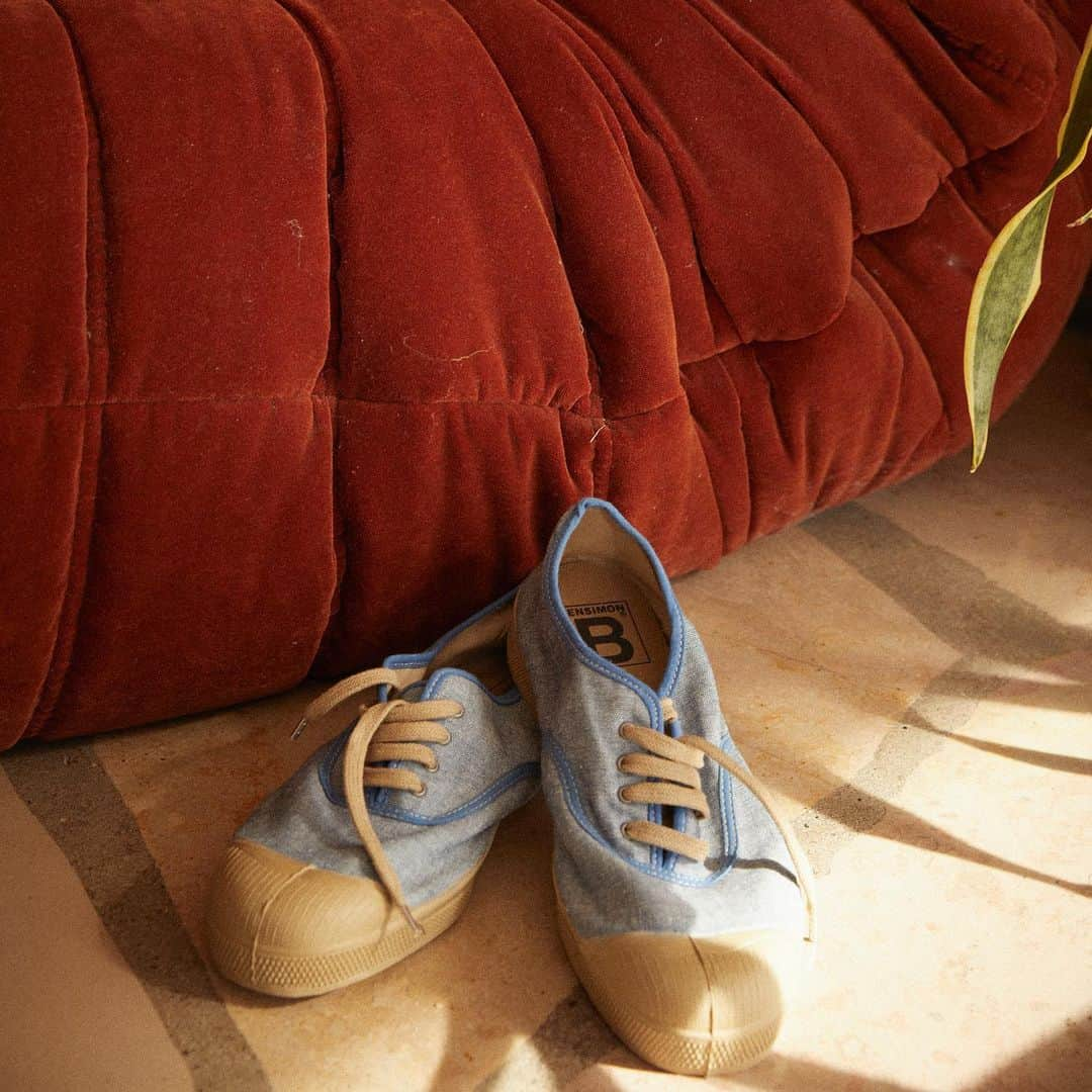 ベンシモンのインスタグラム：「Make summer memories with these ones 🔆  #Bensimon #GenerationBensimon #Bensimonlovers #tennisBensimon #summermemories #summerchill」