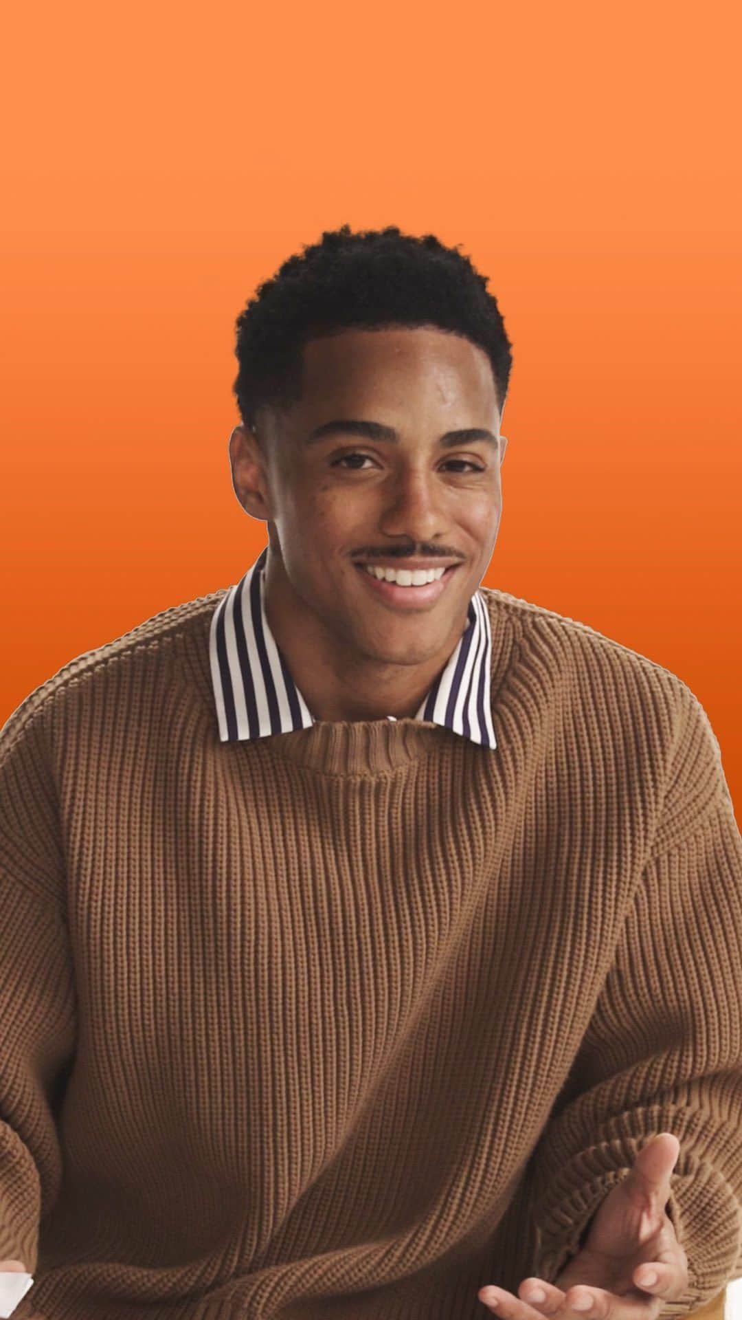 キース・パワーズのインスタグラム：「Power Moves with @keithpowers 🔥  Catch Keith in #ThePerfectFind now playing on Netflix.」