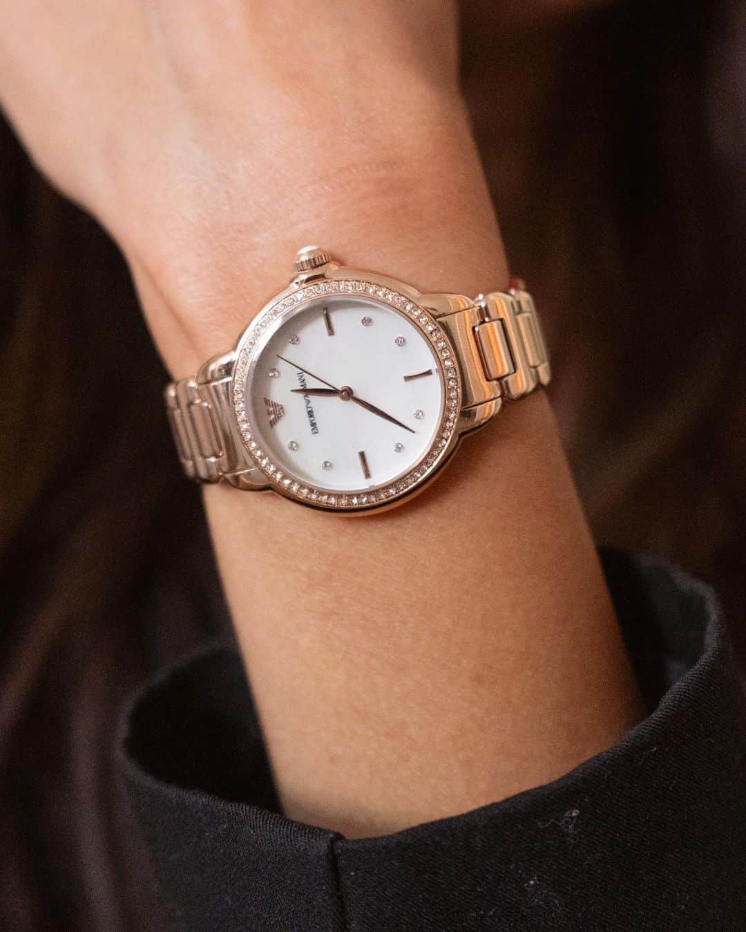 Diipa Büller-Khoslaさんのインスタグラム写真 - (Diipa Büller-KhoslaInstagram)「Good things take time 🌸  can‘t wait for this Amsterdam summer with my timeless @emporioarmani watch - keeping track of all the memories that are yet to come 🫶🏽  #Ad #EAWatches #EAsustainable」6月30日 2時02分 - diipakhosla