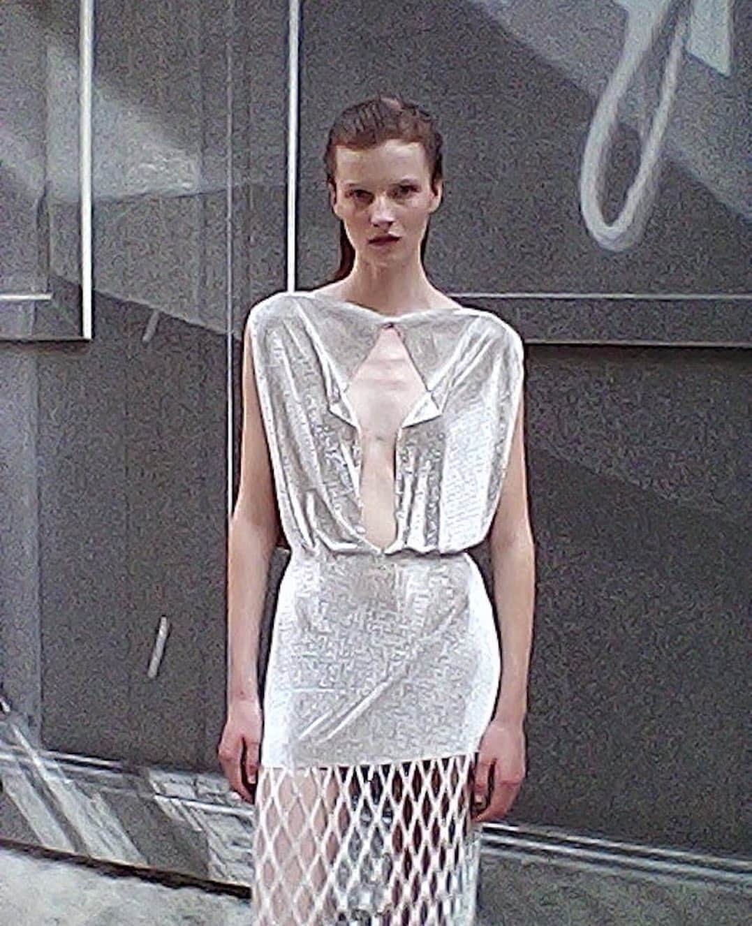 AnOther Magazineのインスタグラム：「Eschewing a high-tech digital camera, rising photographer @chestermckee goes backstage at Paris Fashion Week armed with a humble flip phone to capture the cutting-edge looks of the season 🤍⁠ ⁠ Priced at a meagre £64.99, the tech-relic may have paled in comparison to the hefty lensed, megapixel-dense Nikons and Canons, but the Nokia 2660 Flip had something other photographers didn’t have: “I was excited about the fact it had Snake on it,” McKee tells AnOther. See more at the link in bio 📲⁠ ⁠ 📸 by @chestermckee」