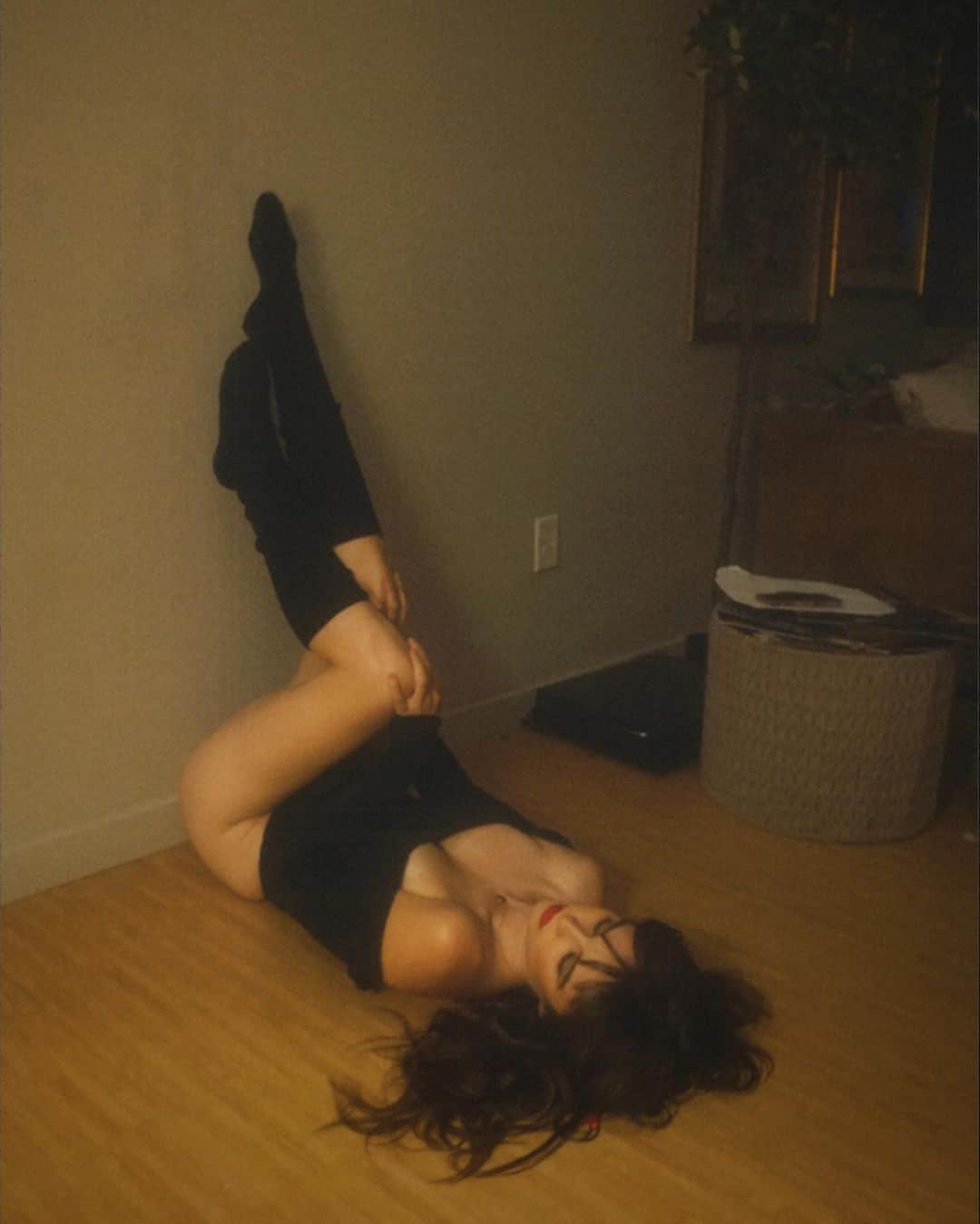 Acacia Brinleyさんのインスタグラム写真 - (Acacia BrinleyInstagram)「Oh not much, just yearning, wbu? ❤️🗡️」6月30日 2時10分 - acaciakersey