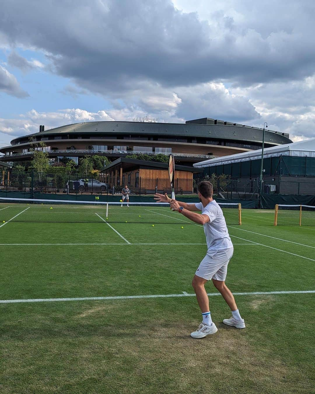 ギド・ページャのインスタグラム：「Hola Wimbledon 🍓」