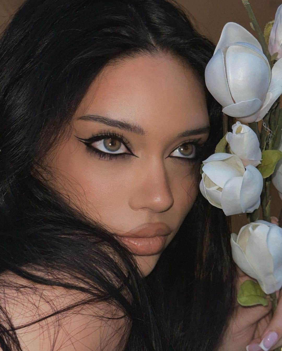 JANICE JOOSTEMAのインスタグラム：「here’s looking at you kid」