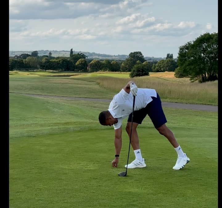 タイローン・ミングスのインスタグラム：「Want to get better at driving? Want to hit the ball further? Step forward @anthonywatson 🤣😮‍💨」