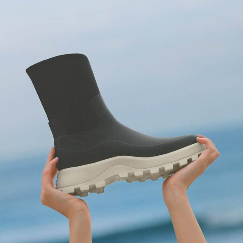 ハンターブーツのインスタグラム：「Elevate your active life with our City Explorer Boots #HunterBoots  Shop the full colour way at @dickssportinggoods」