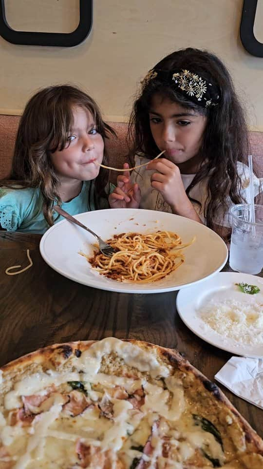 Cesar Gonzalez Cocineroのインスタグラム：「A cuál le gustará más la Pasta? Son una belleza o no? Las amo mis princesa!  📍@piccolapizzeriaus」