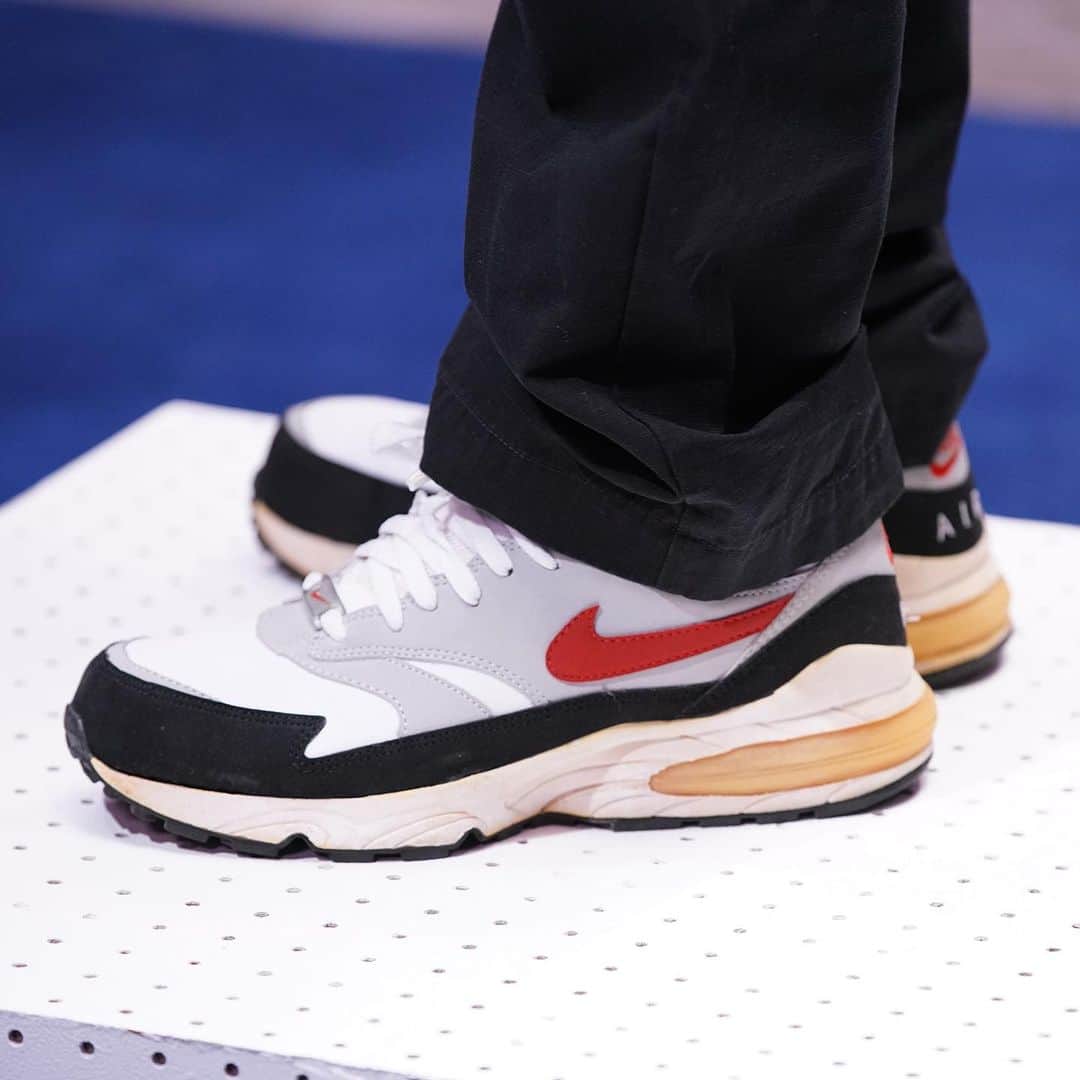ポール・ロドリゲスさんのインスタグラム写真 - (ポール・ロドリゲスInstagram)「Legendary pro skater @PRod declares the best Nike SB Dunks of all-time, recalls the time he resold FLOM Dunks, and discusses getting 10 sneakers with Nike SB on an all-new @fullsizerunshow. Click the LINK IN BIO to join the live chat now.」6月30日 6時45分 - prod