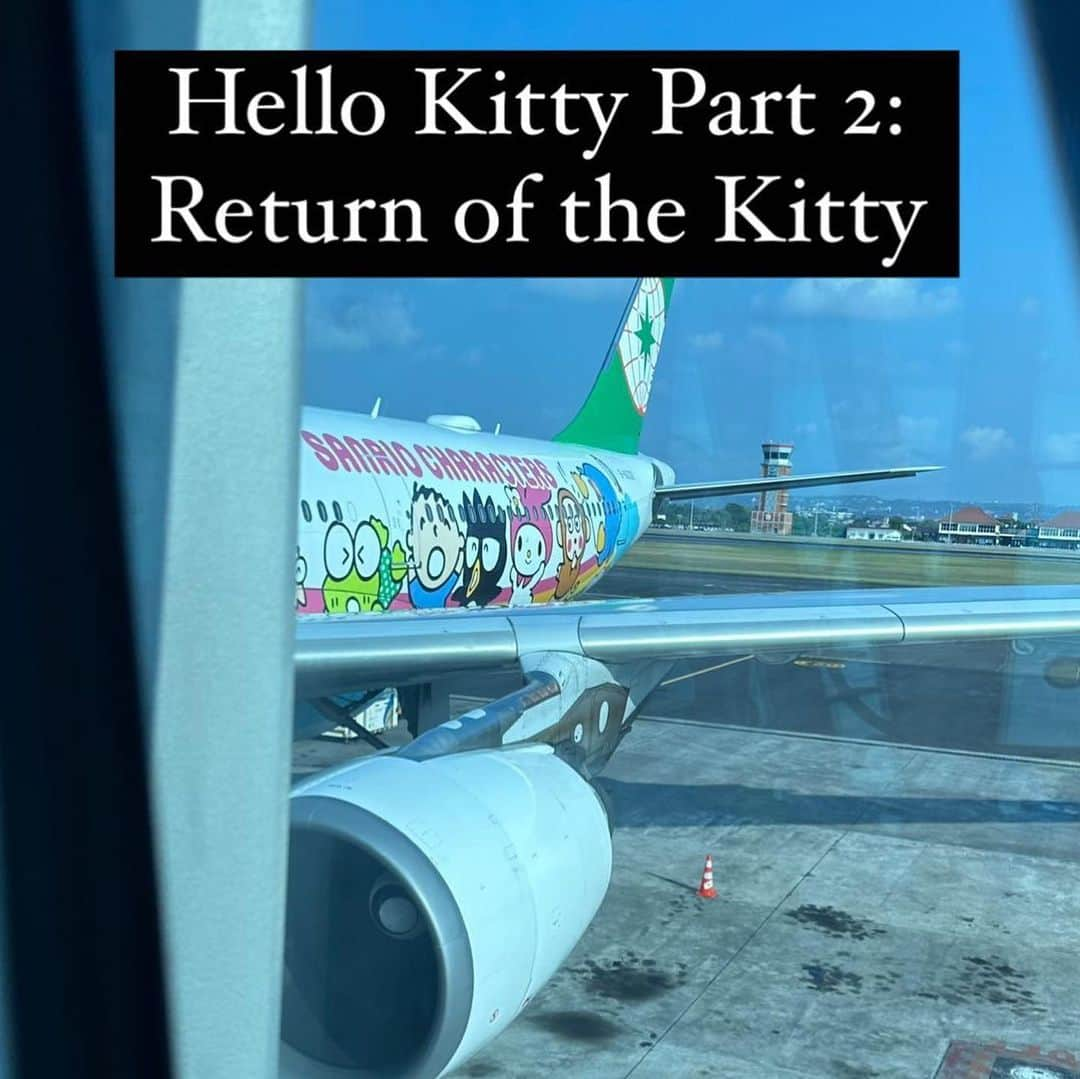 ジ・アストン・シャッフルさんのインスタグラム写真 - (ジ・アストン・シャッフルInstagram)「Hello Kitty Planes, Tunes and Automobiles.」6月30日 6時54分 - theastonshuffle