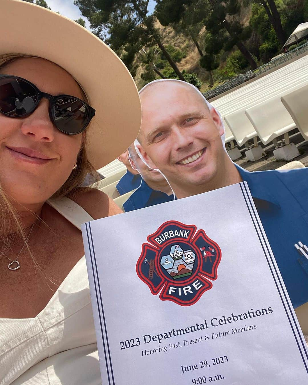 エイプリル・ロスさんのインスタグラム写真 - (エイプリル・ロスInstagram)「So so proud of this guy @joshriley310 😍 for graduating the @burbankfireca academy!!🙌🏼 The effort put in along with the grit and resilience he exhibited impressed me on a daily basis. We know there’s still a decent road ahead, but this was a tough sixteen weeks and a huge accomplishment in itself so today (and this weekend) we celebrate!🎉🎉🎉」6月30日 7時09分 - aprilrossbeach