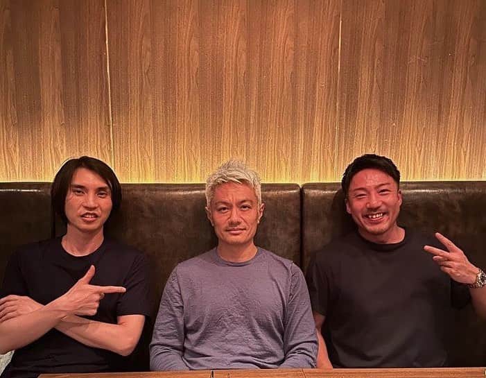 押尾学のインスタグラム：「Thanx u guys🤓✨  #risefromtheashes #familia」