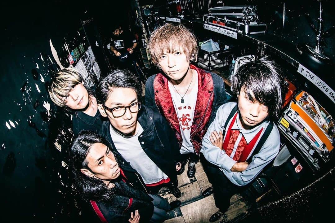 水野ギイのインスタグラム：「5人組のロックバンド、ビレッジマンズストアです。よろしくね」