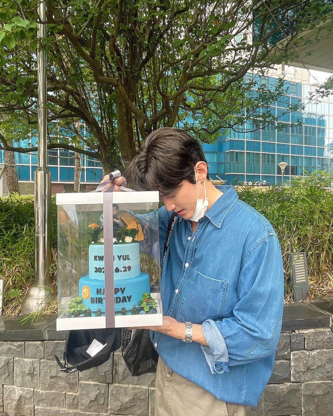 クォン・ユルさんのインスタグラム写真 - (クォン・ユルInstagram)「축하해 주신 모든 분들 감사합니다💙」6月30日 16時57分 - kwonyul_official