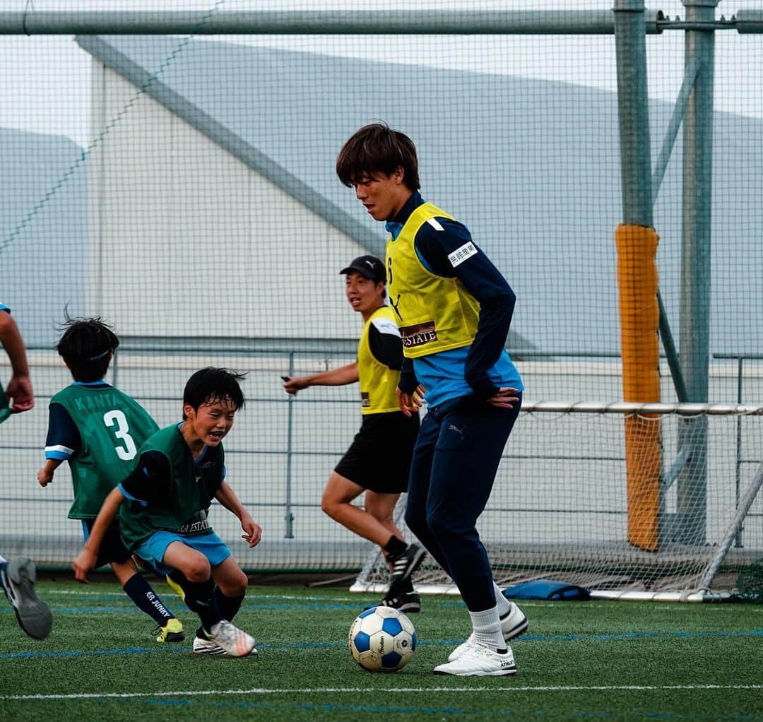 高井和馬さんのインスタグラム写真 - (高井和馬Instagram)「#スクール訪問 #楽しかった #子供達からパワーもらった #これで好感度爆上がり  #横浜FC #yokohamafc」6月30日 17時21分 - kazuma_takai