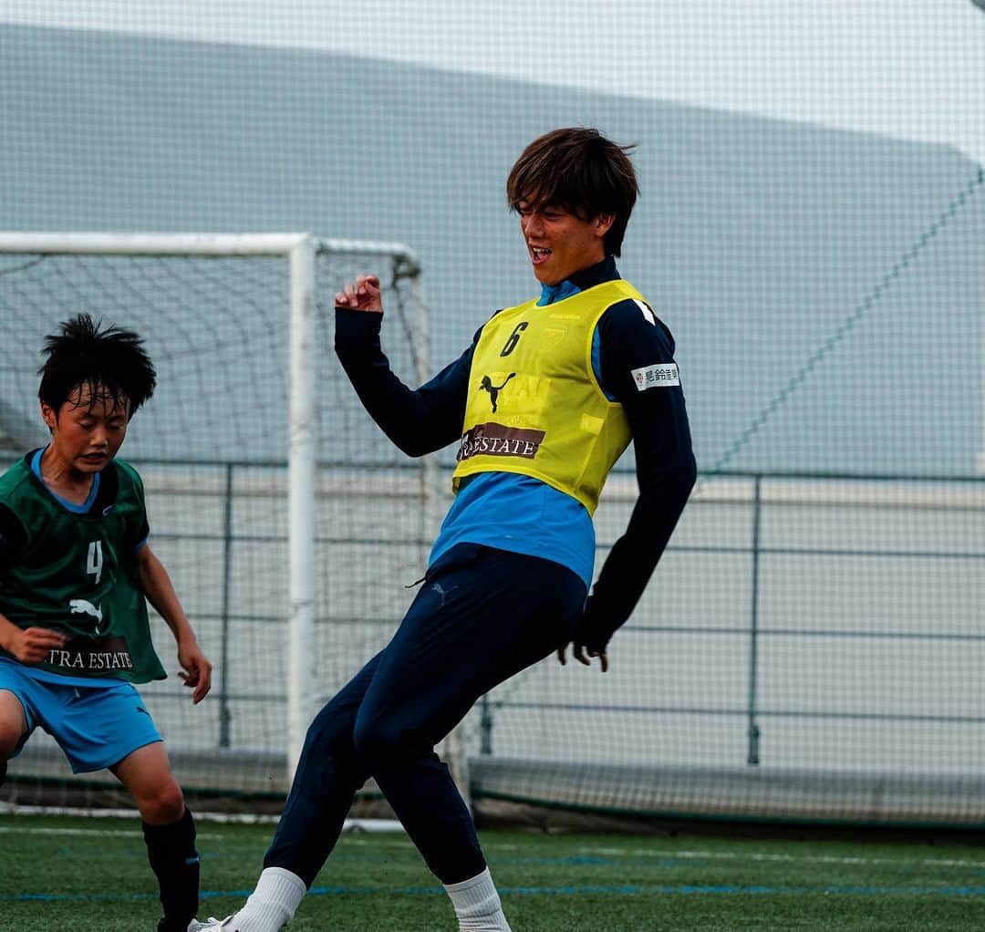 高井和馬さんのインスタグラム写真 - (高井和馬Instagram)「#スクール訪問 #楽しかった #子供達からパワーもらった #これで好感度爆上がり  #横浜FC #yokohamafc」6月30日 17時21分 - kazuma_takai