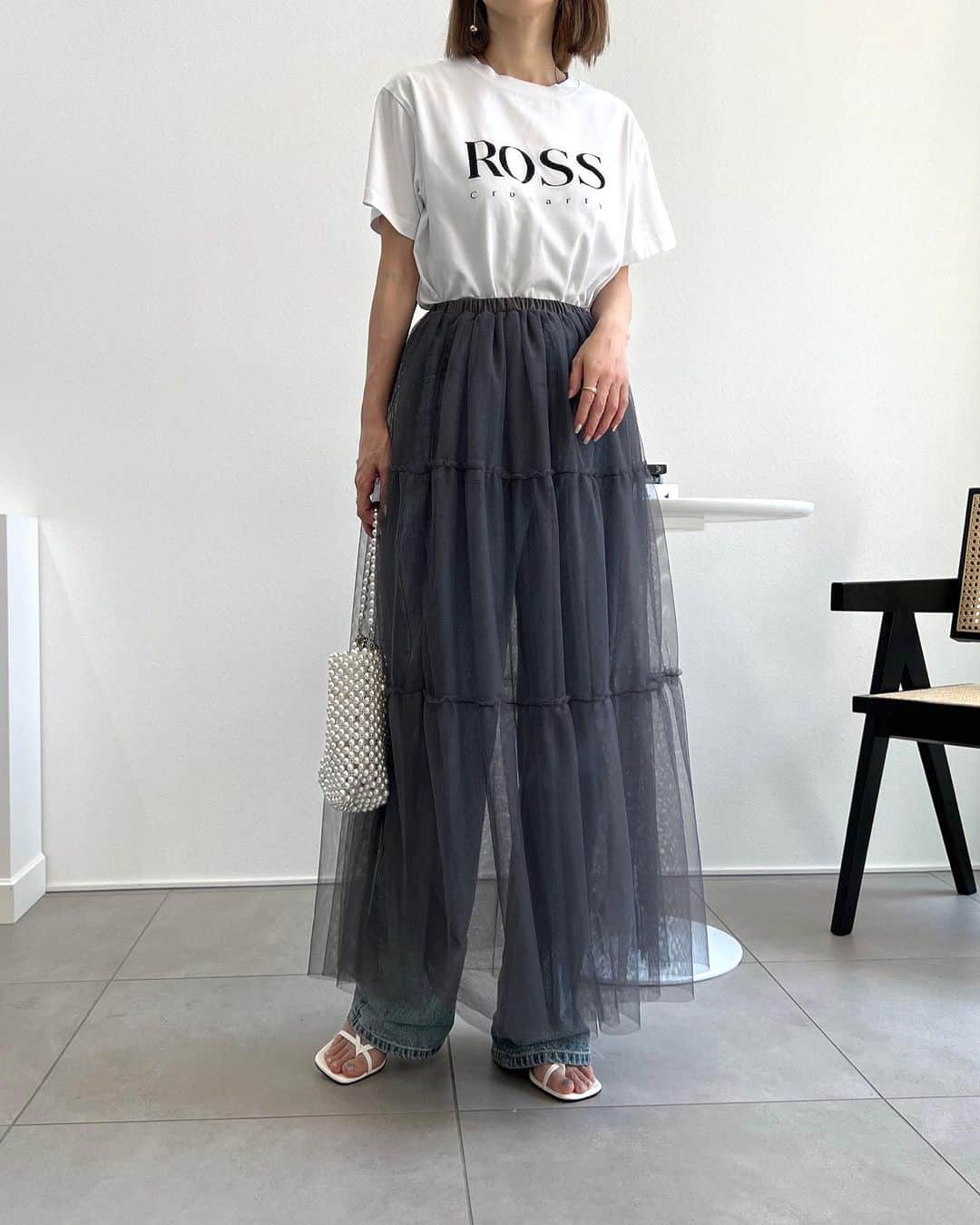 Re:EDIT OFFICIALさんのインスタグラム写真 - (Re:EDIT OFFICIALInstagram)「ストーリーで沢山お問合せ頂いたチュールスカート。 明日から24時間限定で20%OFFクーポンがご利用頂ける事になりました❤︎👏 使い回しのきく裏地と2点セットでスペシャルな1着は、着回し力抜群です。  夏→秋冬にかけてコーデしたいスタイリングを沢山撮影たので、ぜひご参考ください☺️ swipeしてね🔜  #スカート#チュールスカート #キレイめコーデ #シンプルコーデ #オケージョン #fashion #ママコーデ #ootd  #今日のコーデ #ママファッション #instafashion #outfit #お出掛けコーデ #オシャレさんと繋がりたい #ファッション #fashion #通販 #ママコーデ #ママファッション #アラフォーコーデ #アラサーコーデ#骨格ウェーブ#ZARA#ザラ#ユニクロ#UNIQLO」6月30日 17時39分 - reedit_official