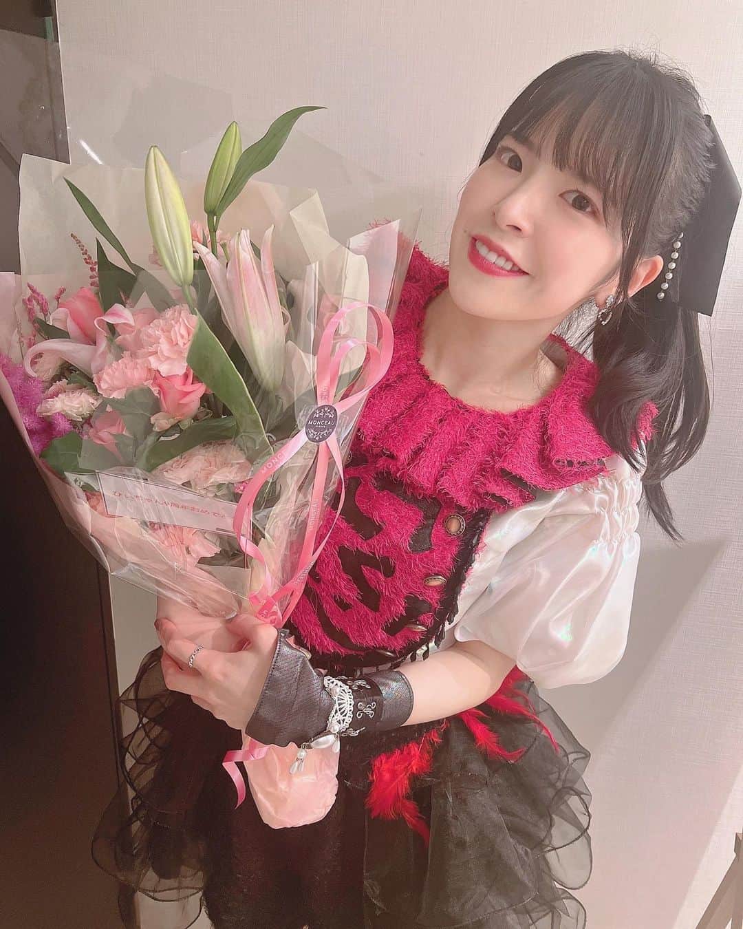 松崎博香のインスタグラム：「🤍  6月もありがとうございました🫶🏻 たくさんコメントくれたり、いいねしてくれたり 本当にありがとう🥺♡  6月の目標の早寝早起きは全くできなかったな🫠笑 　 来月は何を目標にしよう、、、みんなは目標なににする？🤔💭 　 #STARMARIE #スタマリ #instalike #instagood #instagram #me #like #instalike #selfie #selca #셀카 #셀스타그램 #셀피 #맞팔 #맞팔해요 #좋아요 #좋아 #맞좋」