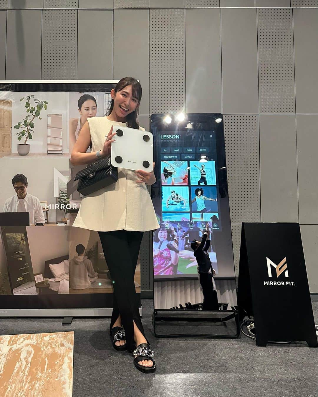 shizuka.watanabeさんのインスタグラム写真 - (shizuka.watanabeInstagram)「Influencer'sEXPO に行ってきました♪  今回は16ブースも出店していて全ブースまわるのは大変だったー🤍（←いつも大変♪）  @primevideosport さんのブースではゴムバンドを頂き夏に向けて二の腕ケアに使いたい🫶  各ブースではそれぞれの商品の使い方や実際に使用できたりと体験型が多くて楽しかった💗  全部のブースを回って最後はお土産に　@8hotel_fujisawa の宿泊券を頂いたよ！  こういうイベント久しぶりだったなー🫶 また行きたい😋  @influencersexpo.jp #influencersexpo  #アマスポ　#アマゾンスポーツ　#8hotel #ミラーフィット　#mirror_fit #refa  #amazon」6月30日 17時50分 - shizuka.watanabe