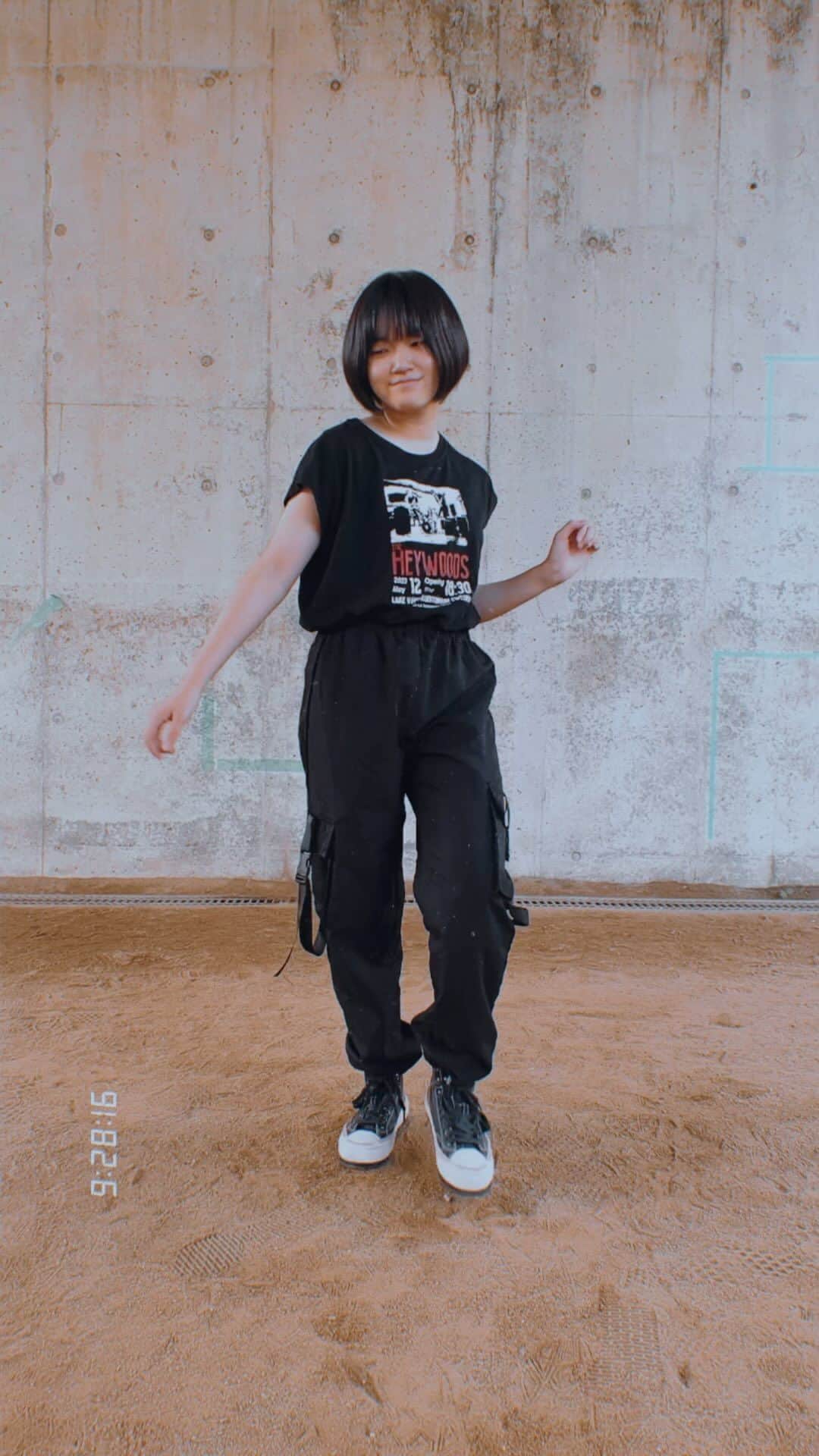 のインスタグラム：「あきぽんソロバージョン♪ あちゃぎんのバックダンサー付きはyoutubeでみてねw」