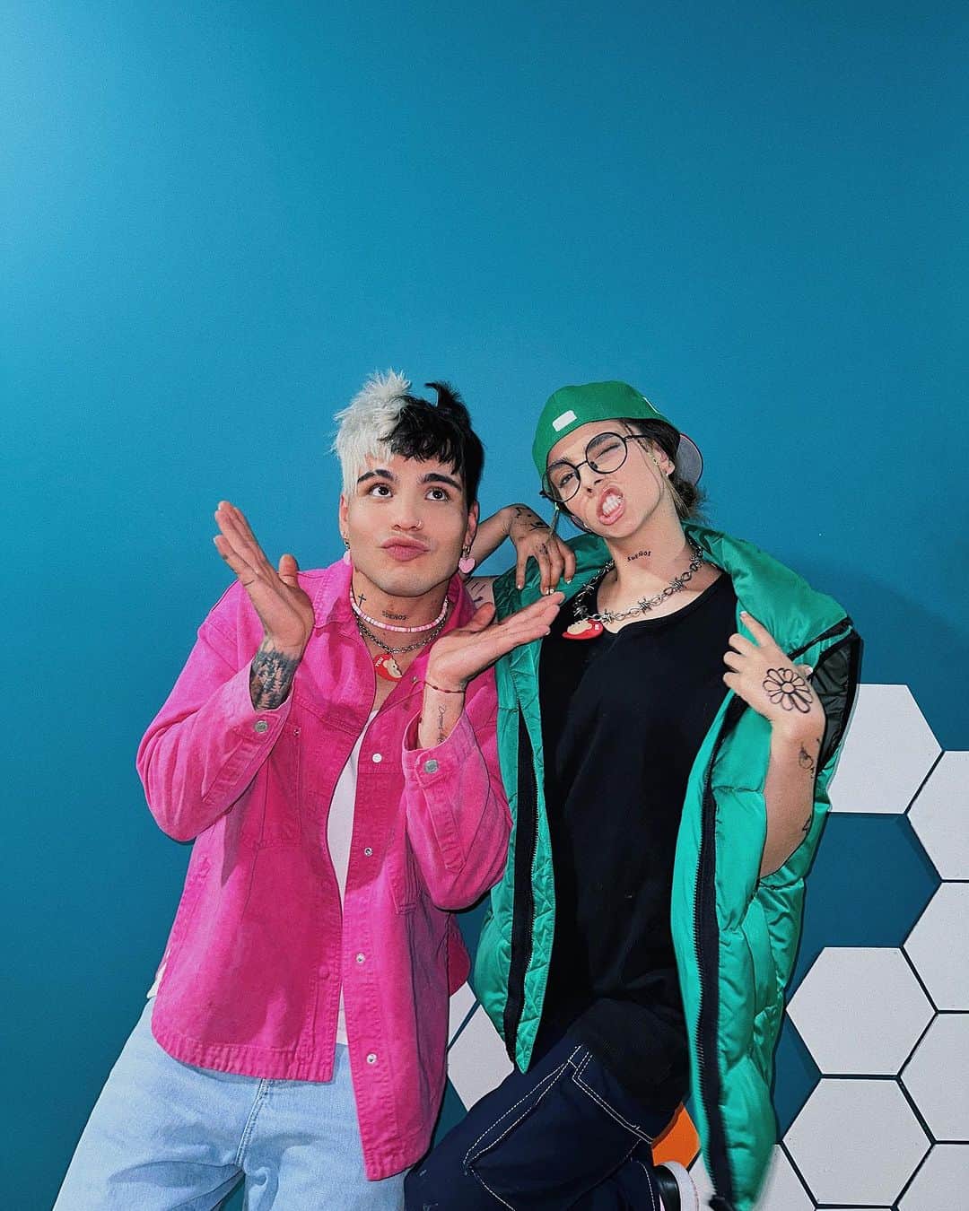 Sebastián Villalobosのインスタグラム：「Alano y Sebastiana ✌🏼」