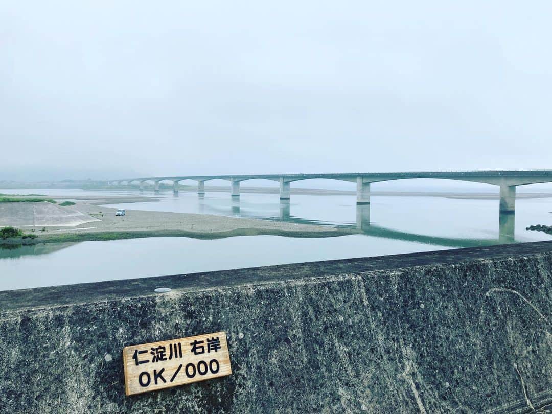 KOOさんのインスタグラム写真 - (KOOInstagram)「波介川と仁淀川が交わり海となります」6月30日 10時00分 - koojazz