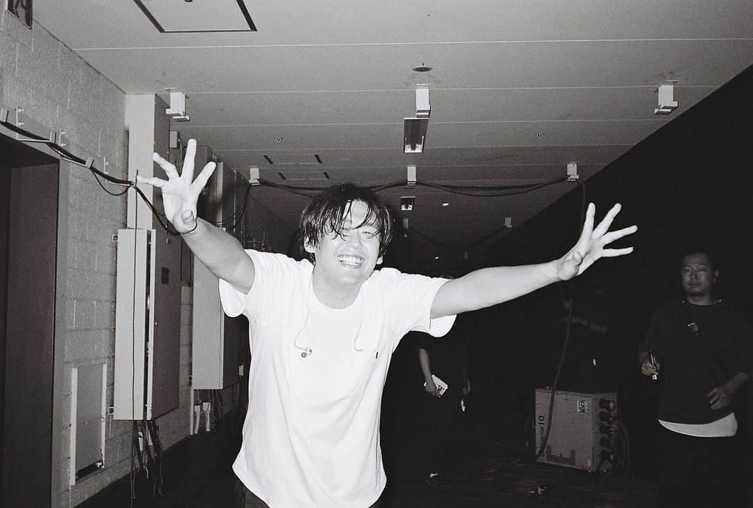 ハマ・オカモトのインスタグラム：「😌  "90 Degrees Days"」