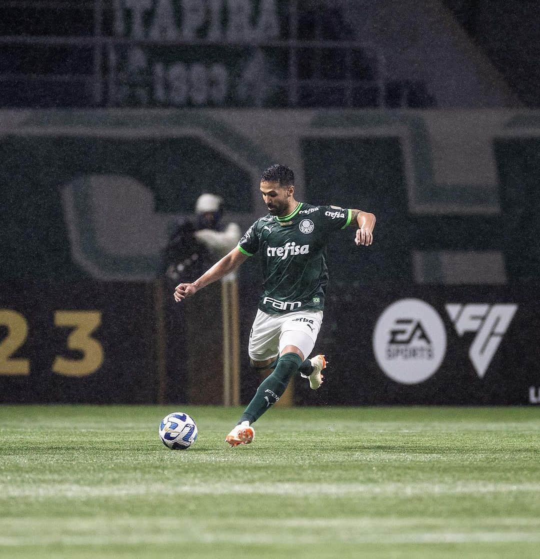 ルアン・ガルシアのインスタグラム：「Vamos a próxima fase da @libertadores !! #AvantiPalestra」