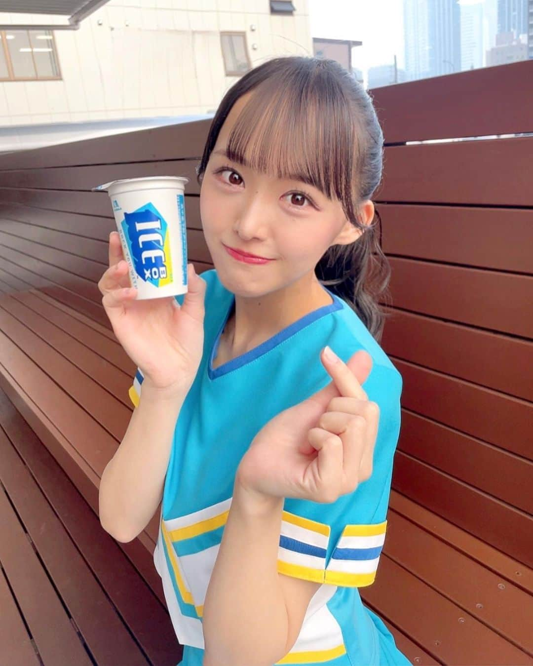 福田朱里さんのインスタグラム写真 - (福田朱里Instagram)「チアガール📣💙 ICE BOX × STU48キャンペーン応募本日締切です！ 出し忘れなきようよろしくお願いします♪  #フレフレ全力 #アイスボックス #森永製菓 #森永 #アイス #氷 #夏 #アレンジレシピ #チア #チアガール #チア部 #アイドル #キャンペーンガール #ポニーテール #ナチュラルメイク #水色コーデ #コスプレ #骨格ウェーブ #コスチューム #ICEBOX #morinaga #icecream #stu48 #cheerleading #cheerleader #japan #japanesefood #japanesegirl #Summer #smile」6月30日 14時27分 - akaringo_stu48