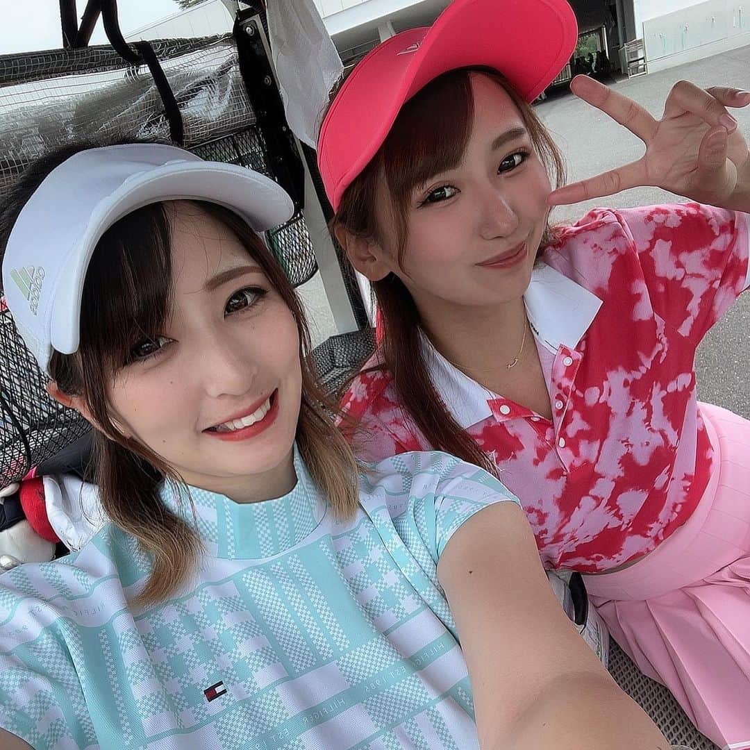 MIKIさんのインスタグラム写真 - (MIKIInstagram)「あかねちんのおっぱい🩷🩷🩷笑  #ゴルフ女子 #ゴルフ女子と繋がりたい  #関西ゴルフ女子 #関西ゴルファー  #ごるふ女子 #anewgolf #ゴルフウェア #韓国ゴルフウェア #golfstagram #ごるふすたぐらむ」6月30日 14時29分 - mktyy_golf