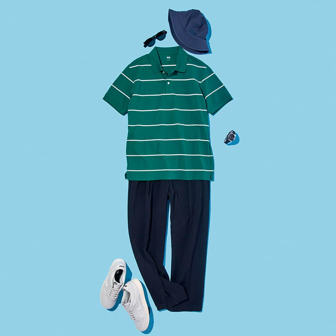 UOMOさんのインスタグラム写真 - (UOMOInstagram)「【大人のユニクロ】 夏の3大定番トップスの選び方＆着こなし方  ■UNIQLO｜Dry Pique Striped Polo ストリートな着こなしもグリーンで上品に  ポロシャツにワイドシルエットのパンツを合わせて足元にスニーカーという、ストリート系のカジュアルコーディネート。大人っぽく見せるポイントは、ポロシャツのサイズとスニーカーのセレクトだ。ポロシャツはルーズすぎない、ジャストに近いリラックスフィット。足元もファットなスケーターシューズでなく、ナイキ ダンクLOWあたりでオーセンティックにまとめて。バケットハットやサングラスでストリート気分を盛り上げつつ、ラバーバンドの腕時計はアナログ文字盤で大人っぽく。  #UNIQLO #ユニクロ #ポロシャツ #コーディネート #uomo #uomo_magazine #webuomo」6月30日 15時01分 - uomo_magazine