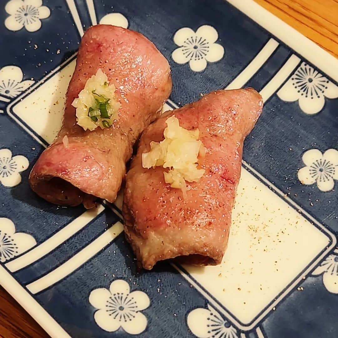 武東由美さんのインスタグラム写真 - (武東由美Instagram)「誇味山！最高！ 全部のお写真はのっていませんが。  いくつになっても肉食女子！笑  @bright_treasures   #武東由美 #モト冬樹 #こみやま #誇味山 #焼肉だいすき #焼肉大好き女子 #焼肉 #肉食女子 #肉食系女子 #シニア女子 #シニア生活」6月30日 15時20分 - pochalime12