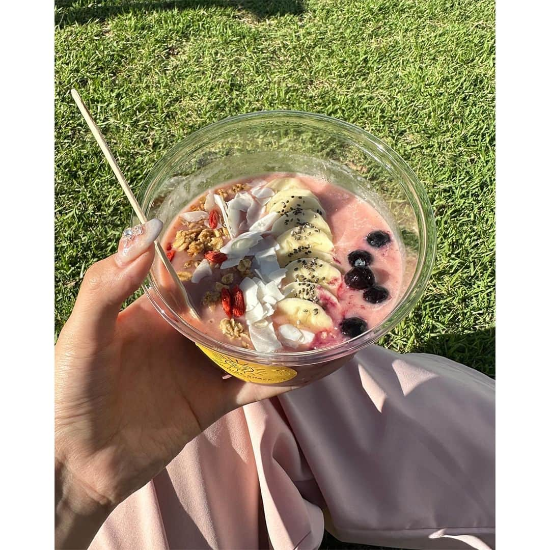 PATRA magazineさんのインスタグラム写真 - (PATRA magazineInstagram)「【美容にも良い夏デザート🍨アサイーボウル】  夏はついつい食べ過ぎてしまう季節…😋 デザートはヘルシーなアサイーボウルにするのはどう？  ①#Ensemblecoffeemiyakojima　（沖縄） ②#MauloaAcaiandCafe　（大阪） ③⑥#サンライズシャック　（渋谷） ④#sonusonu　（福岡） ⑤#WHYBOWL 　（大阪） ⑦#AsakaraGOODSTORE　（大阪）  ＼ thank you 🦢 ／ @97_sena / @__misa__03 @minnie_22_ / @airi_7_ @airingram.96 / @unach_14 @a_ina.k20  今みんなの中で流行っている事やアイテムがあれば @patra__jp をタグ付けしてぜひ教えてね🔔  皆さんのすてきな投稿をぜひ紹介させてください！  #アサイーボール #アサイー #ヘルシーランチ」6月30日 16時00分 - patra__jp