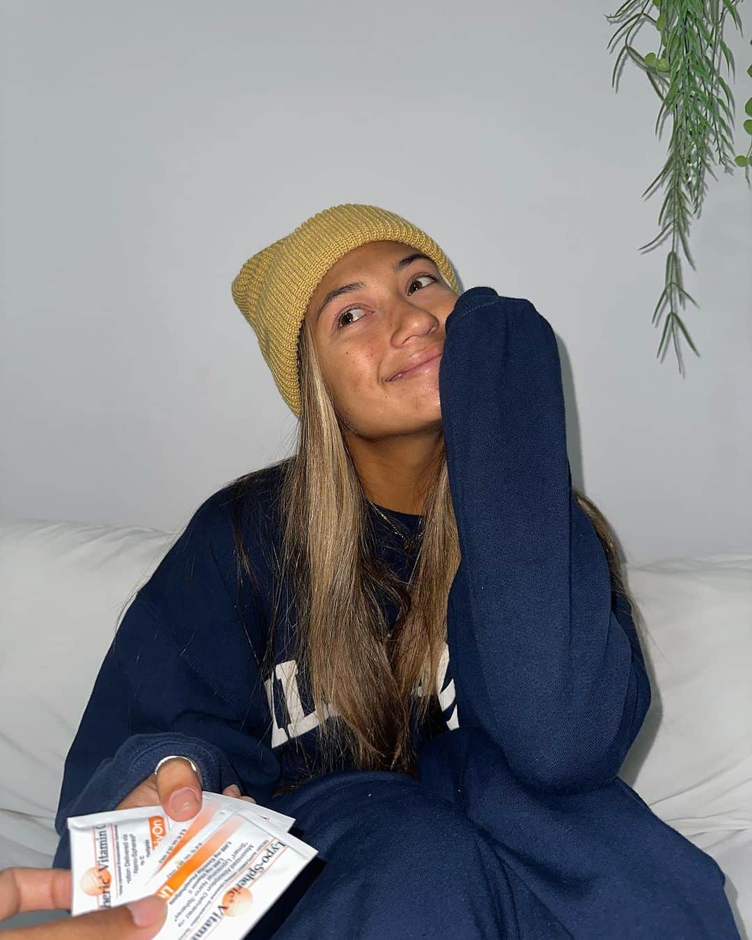 Lilliana Bowreyさんのインスタグラム写真 - (Lilliana BowreyInstagram)「My Body is super run down after the transition from Bali to Winter here in Australia. I came home straight to @livonlabs Lypo-Spheric Vitamin C to boost and support my immune system and muscle recovery. If you’re going on holidays I highly recommend bringing some!! #goforthegoo @livonlabs ❤️‍🔥」6月30日 16時38分 - lillianabowrey