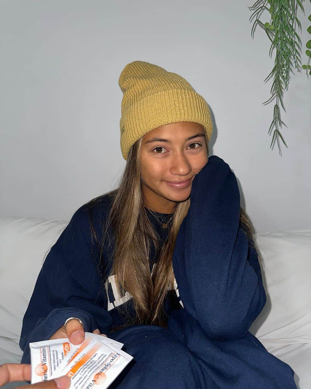Lilliana Bowreyさんのインスタグラム写真 - (Lilliana BowreyInstagram)「My Body is super run down after the transition from Bali to Winter here in Australia. I came home straight to @livonlabs Lypo-Spheric Vitamin C to boost and support my immune system and muscle recovery. If you’re going on holidays I highly recommend bringing some!! #goforthegoo @livonlabs ❤️‍🔥」6月30日 16時38分 - lillianabowrey