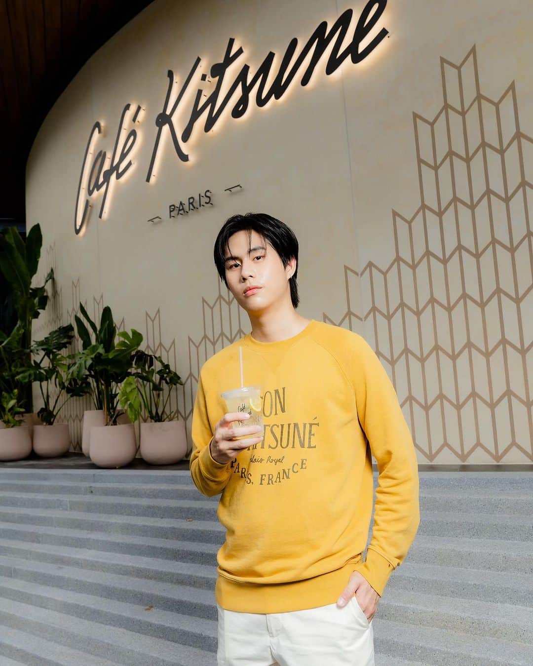 Café Kitsuné Parisさんのインスタグラム写真 - (Café Kitsuné ParisInstagram)「Bangkok, natural wine and endless delight 🇹🇭 Cheers to an unforgettable #CKSuperSeriesBKK with our friends and family 🥂」6月30日 16時36分 - cafekitsune