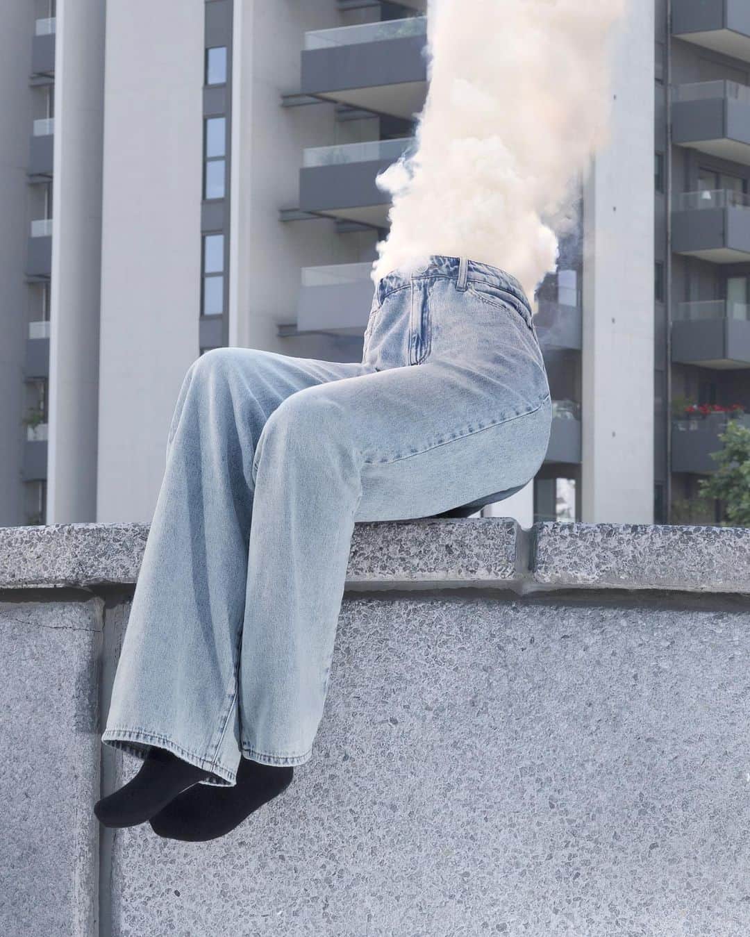 ジョルジオアルマーニのインスタグラム：「Fleeting in #AXdenim   Photo @dawlissh」