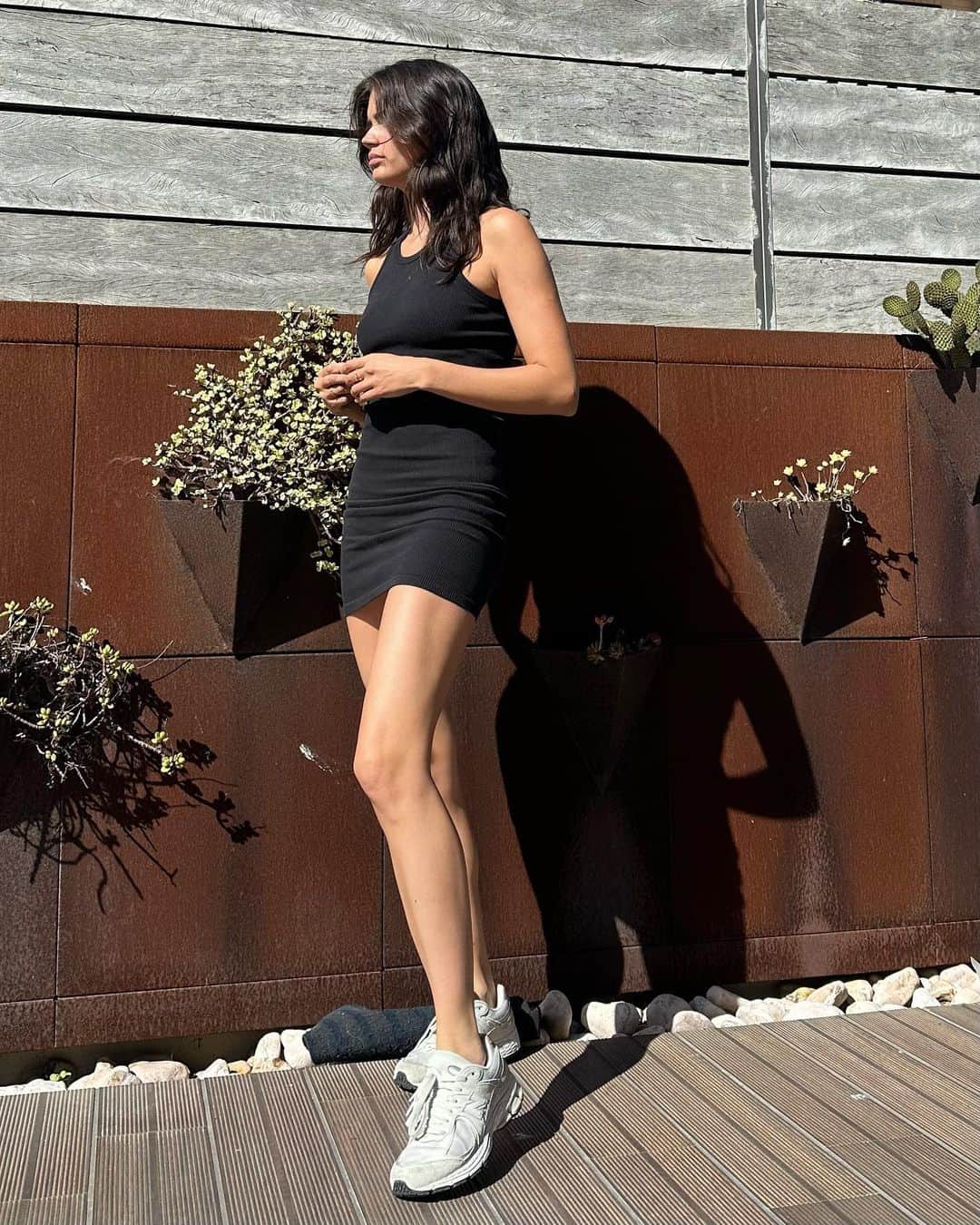 サラ・サンパイオさんのインスタグラム写真 - (サラ・サンパイオInstagram)「Little black dress 🖤 @alo #alopartner」7月1日 2時09分 - sarasampaio