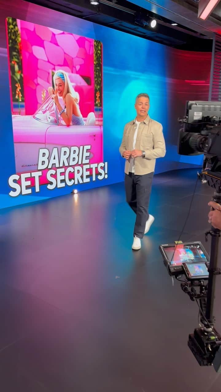 ジェイソン・ケネディのインスタグラム：「My brain : “don’t trip, don’t trip, don’t trip.” Hang with me this weekend on @accesshollywood.」