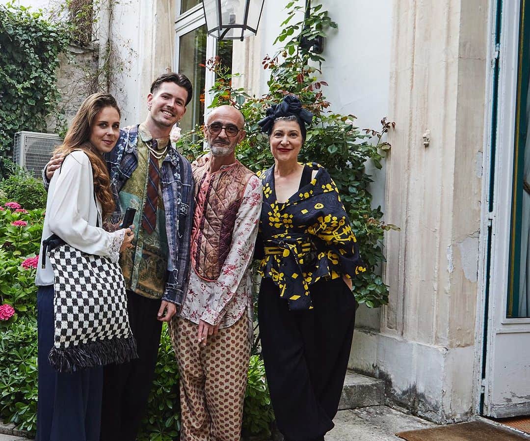 Pierre-Louis Masciaさんのインスタグラム写真 - (Pierre-Louis MasciaInstagram)「Wonderful and inspiring experience in Paris last 29th June when we  had the pleasure to welcome some friends from the world of cinema, music and fashion at Montgascon hotel in Paris, which was also the last home by the writer Francoise Sagan, and showcase a preview of our spring summer 2024 collection. Thanks everybody for the amazing day spent together!  📷 Alexia Silvagni」7月1日 2時52分 - pierrelouismascia