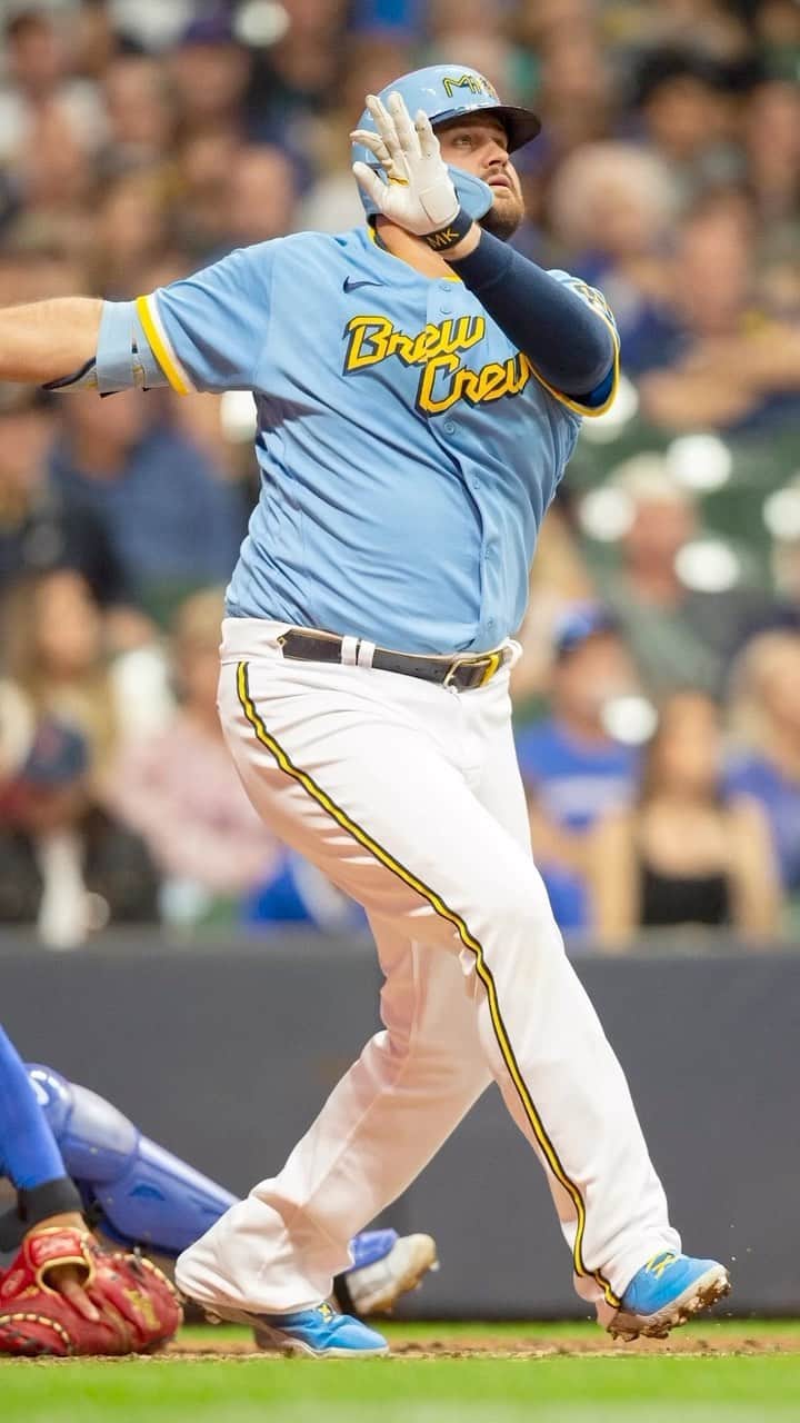 ミルウォーキー・ブルワーズのインスタグラム：「The Jerseys Off Our Backs raffle is here!  July 7 purchase a raffle at the game for a chance to win a game-worn City Connect jersey! All proceeds will go to the Brewers Community Foundation.   #ThisIsMyCrew」